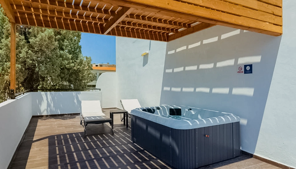 هتل بلمار کوش آداسی